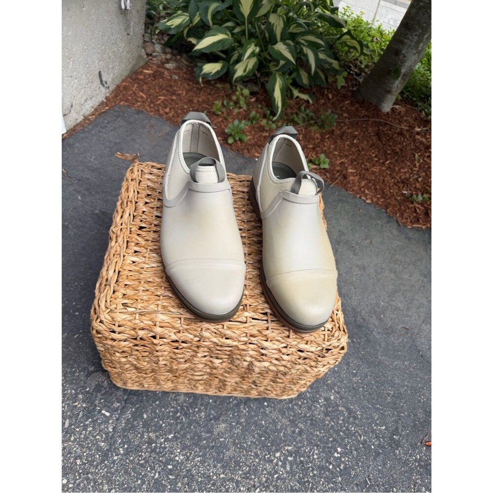 L.L.Bean Women's Rugged Wellie Slip-On Shoes Size 9 Water Repellent